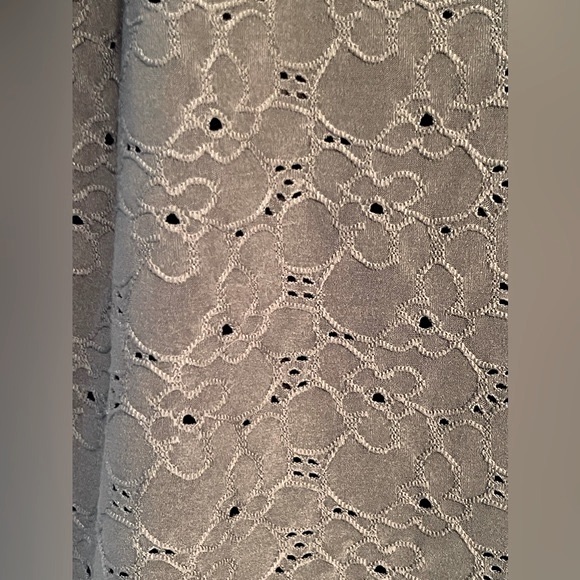 Michael Kors Ruffle Sleeve Eyelet Olive Shirt Size Large - Picture 4 of 6